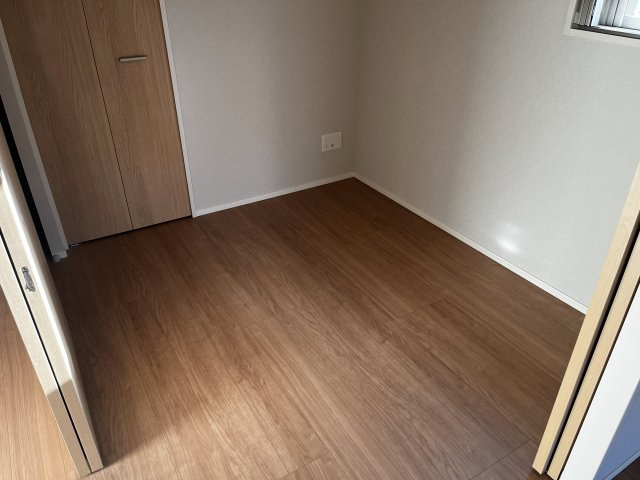 【洋室】 | プレミアム長瀨 | コンパクトで使いやすい洋室です