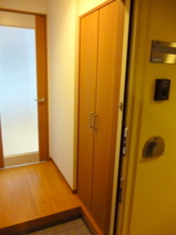 プランドールＫ１２の玄関|たっぷり収納できるシューズＢＯＸ