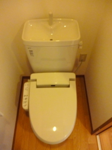 プランドールＫ１２のトイレ|ウォシュレット付き
