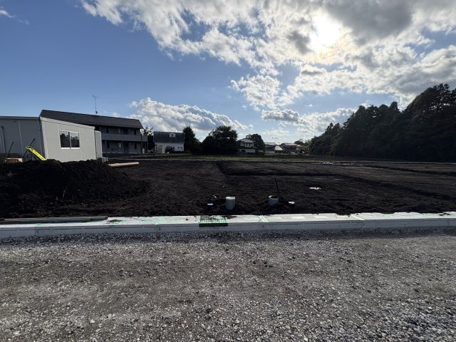 ガーデンコート宝積寺　全3区画の土地図|○分譲地○
JR宝積寺駅まで880m 徒歩11分。東北本線と烏山線の分岐駅となる宝積寺駅。建築家の隈研吾氏によってデザインされた近代的な建物です。