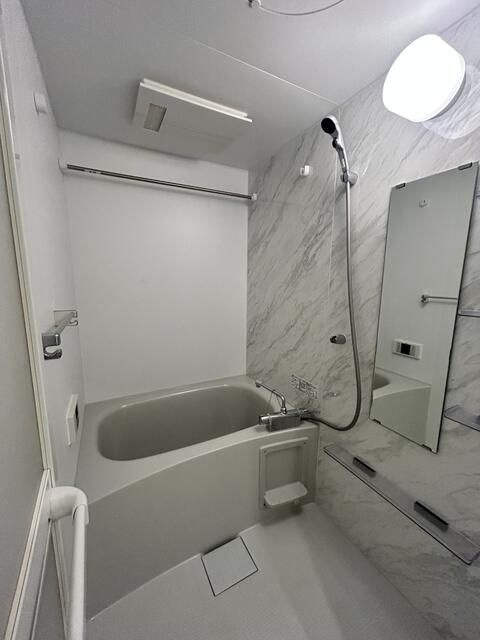 ＧＲＡＮ　ＰＡＳＥＯ下北沢Ⅱの浴室