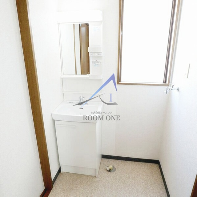 ＷＩＳＴＥＲＩＡの設備|洗濯機置き場です。