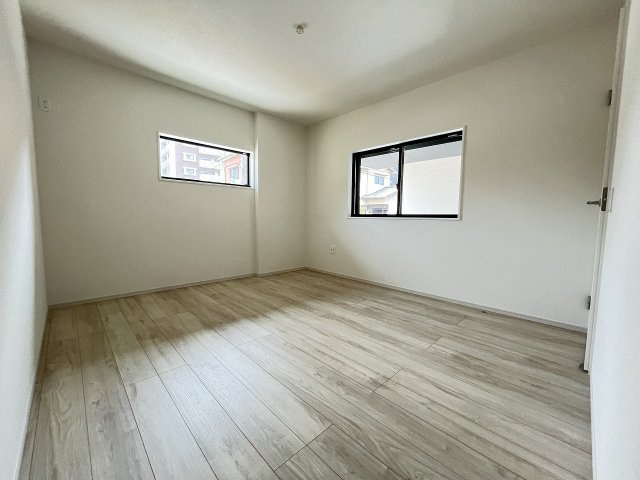 【寝室】 | 福岡市西区小戸3丁目4期　1号棟（全3棟）【仲介手数料無料・0円】 | 施工例。施工例は完成時と異なる場合があります。