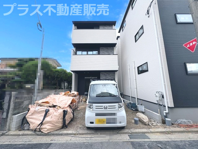 【外観】 | 福岡市西区小戸3丁目4期　1号棟（全3棟）【仲介手数料無料・0円】 | 現地写真。同じ物件を見るなら、プラス不動産販売にお任せ下さい。