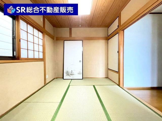 下六万寺町3丁目中古戸建の洋室|1F・洋室6帖。広々とした洋室です