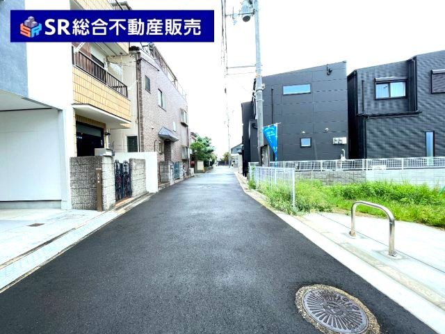 下六万寺町3丁目中古戸建の子供部屋|3F・洋室6帖。お子さんのためのお部屋にいかがでしょうか