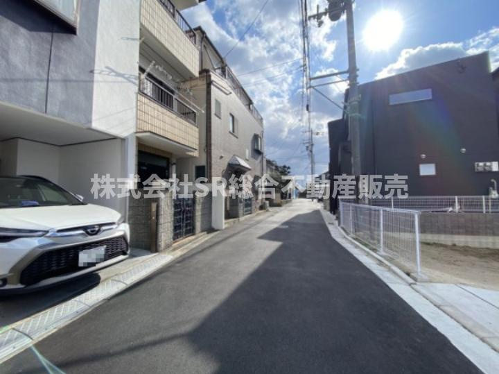 下六万寺町3丁目中古戸建の前面道路含む現地写真|前面道路含む現地写真です