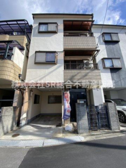 下六万寺町3丁目中古戸建の外観|地震時にも安心の鉄骨造！住環境充実しています♪