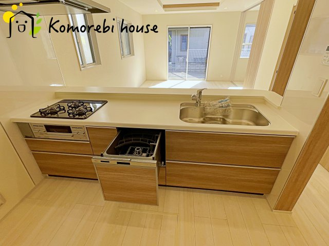 桶川市下日出谷　新築一戸建て　ブルーミングガーデン　01のキッチン|10/30　撮影済み