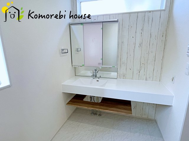 桶川市下日出谷　新築一戸建て　ブルーミングガーデン　01の独立洗面台|10/30　撮影済み