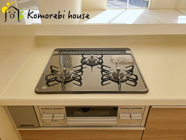 桶川市下日出谷　新築一戸建て　ブルーミングガーデン　01のキッチン|10/30　撮影済み