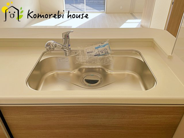 桶川市下日出谷　新築一戸建て　ブルーミングガーデン　01のキッチン|10/30　撮影済み