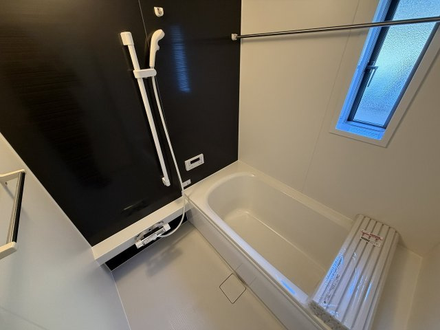 松本市南原　2号棟の浴室