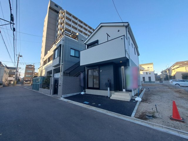 【前面道路含む現地写真】 | 西東京市富士町4丁目　新築一戸建住宅　全3棟　(保谷店) | 南道路に面し陽当たり良好な住まい