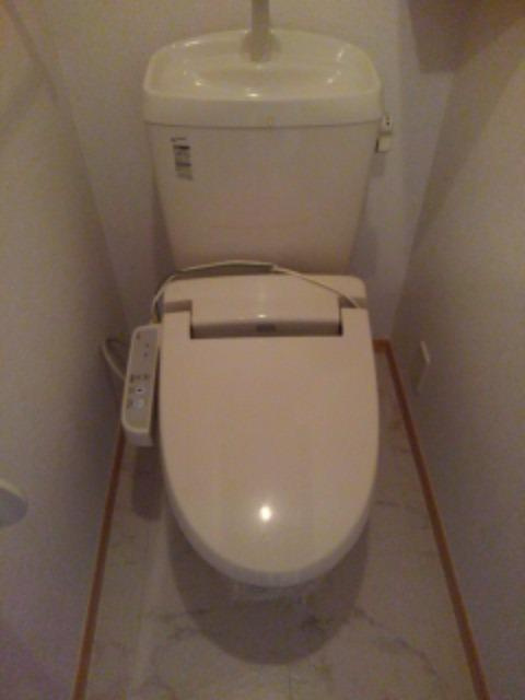 ティーズ・ガーデンBのトイレ