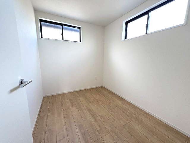 【子供部屋】 | 福岡市西区小戸3丁目4期　2号棟（全3棟）【仲介手数料無料・0円】 | 施工例。施工例は完成時と異なる場合があります。