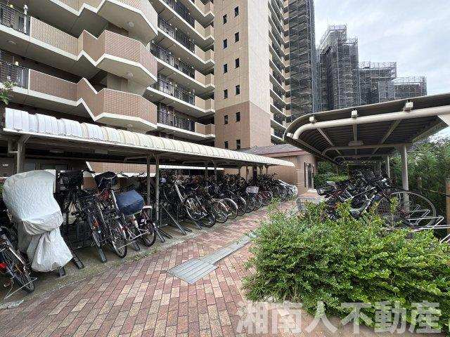 ベルパーク湘南茅ヶ崎C館の駐輪場