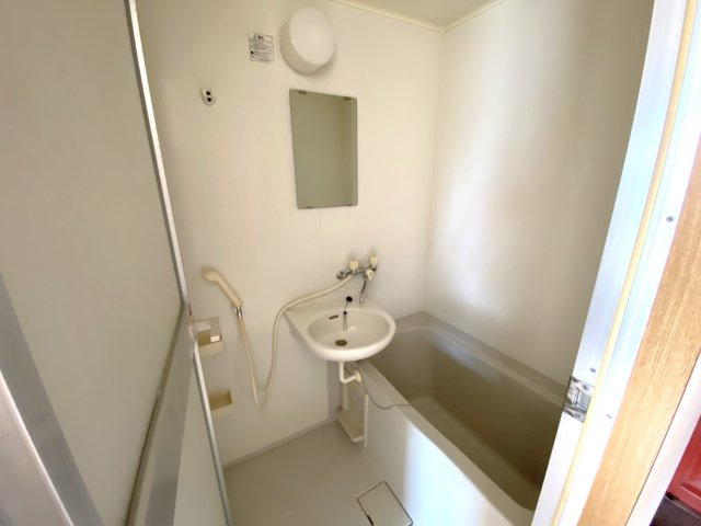 地奨第三マンションの浴室