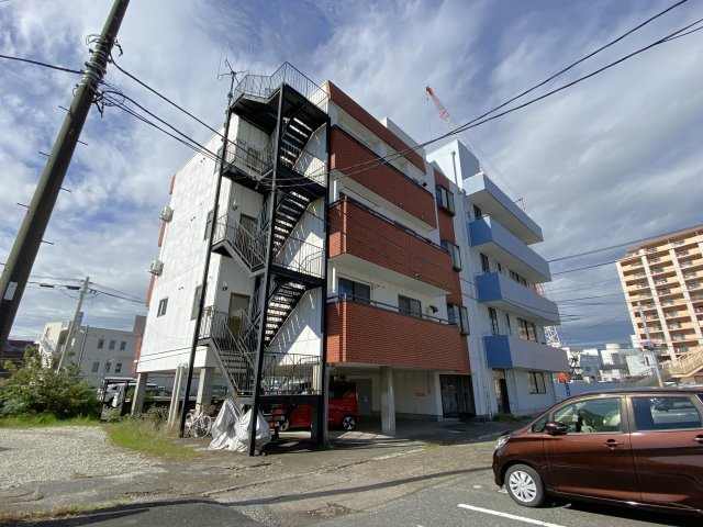 地奨第三マンションの外観