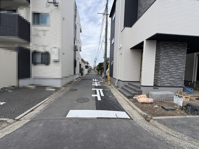 【その他】 | 福岡市西区小戸3丁目4期　3号棟（全3棟）【仲介手数料無料・0円】 | 現地写真。前面道路です。