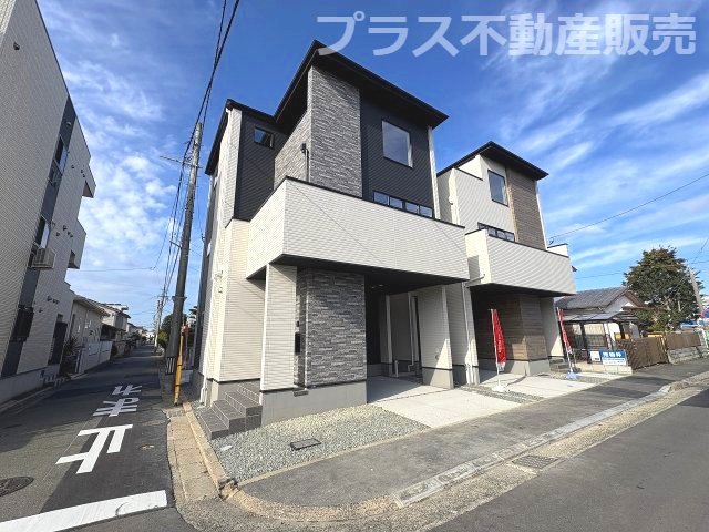 【外観】 | 福岡市西区小戸3丁目4期　3号棟（全3棟）【仲介手数料無料・0円】 | 完成しました。物件内部もご見学頂けます。プラス不動産販売にお任せ下さい。