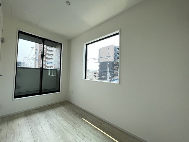 【子供部屋】 | 福岡市西区小戸3丁目4期　3号棟（全3棟）【仲介手数料無料・0円】 | 施工例。施工例は完成時と異なる場合があります。