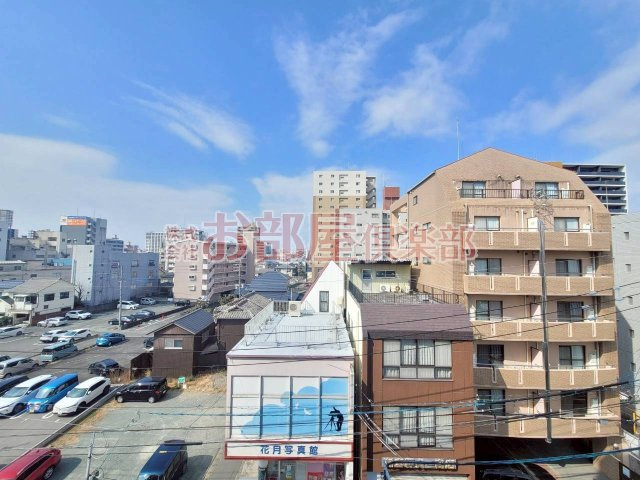 at.east（エイティ・イースト）の収納|ちょっとした収納スペースも充実しています