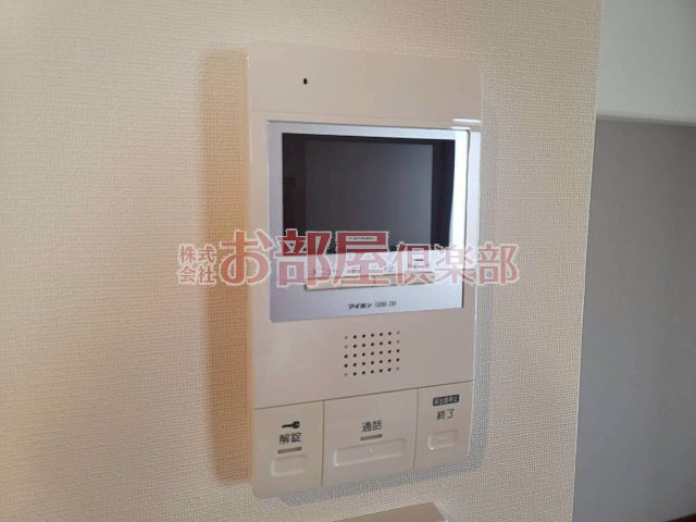 at.east（エイティ・イースト）の設備|室内に洗濯機置き場があります。