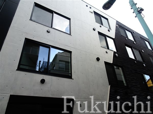 クーカイテラス学芸大学の外観