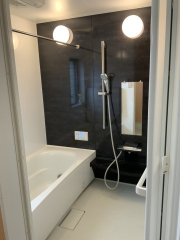 和歌山市楠見中・中古戸建・54445の浴室