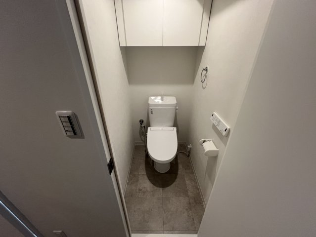 枚方ロイヤルマンションのトイレ|■シャワートイレに交換済みです♪♪