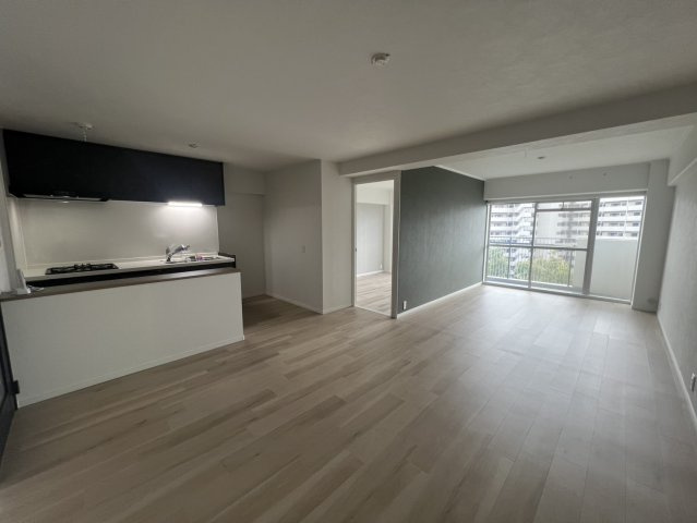 枚方ロイヤルマンションの居間・リビング|■LDK約18.4帖♪♪