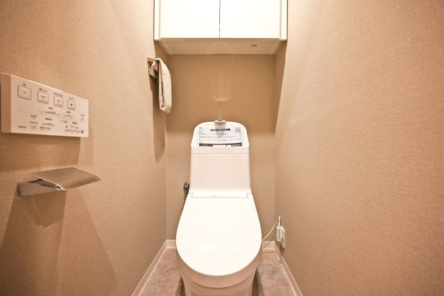 サンヴェール尼崎パルシティのトイレ|温水洗浄便座付きで快適にご利用いただけます。