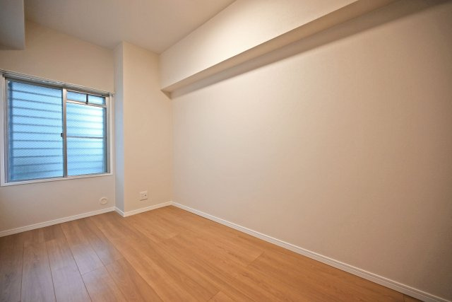 サンヴェール尼崎パルシティの洋室|-洋室（5.0帖）-　全居室洋室で家具や敷物のカスタマイズを楽しめます。