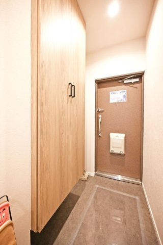 サンヴェール尼崎パルシティの玄関|広々として開放感がある玄関は、来客時も気持ちよく迎えることが出来ます。