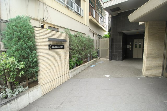 【エントランス】