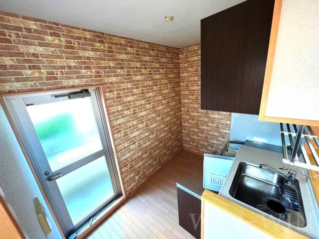 ウィズダムハウス Ⅲのキッチン|イメージ（同建物内別部屋の写真です）