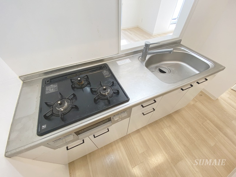 ヴィラージュのキッチン|3口コンロ設置☆