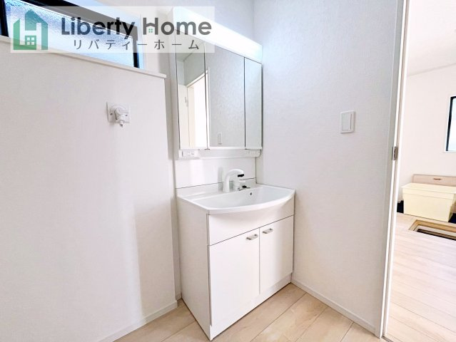 牛久市栄町第4　新築戸建の独立洗面台