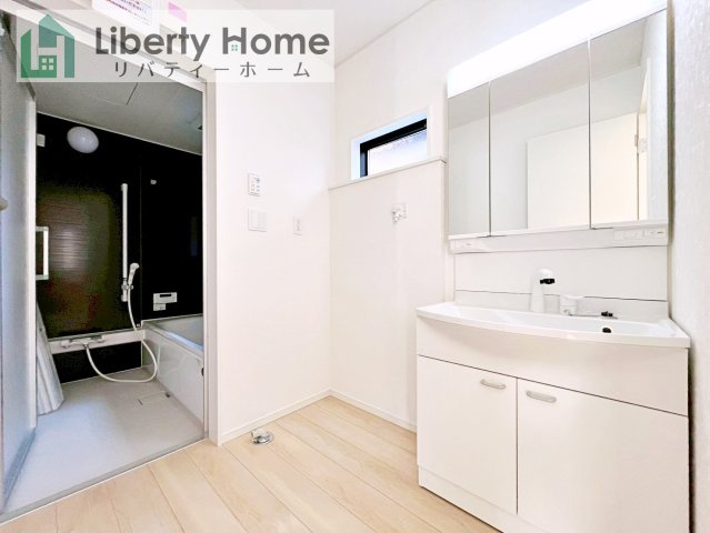 牛久市栄町第4　新築戸建の脱衣所