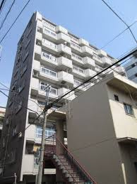 パラスト明大前の外観