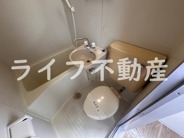 サニーパートⅠのトイレ|落ち着いた色調のトイレです