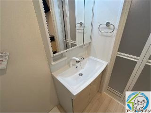 ハウス・グランリオの洗面所|パース写真