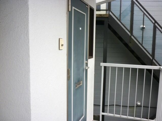 エトワール本間の玄関