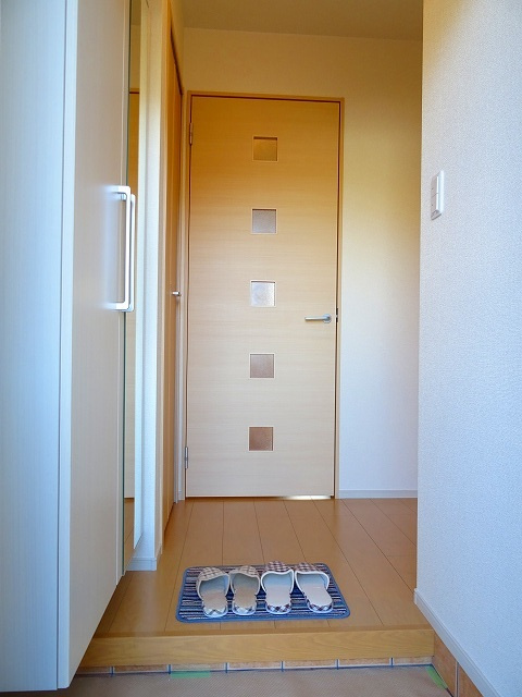 オーベルジーヌの玄関