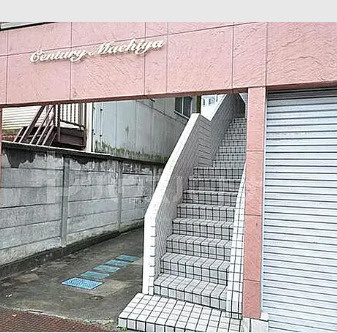 【エントランス】 | センチュリー町屋 | ゆとりのあるエントランスです