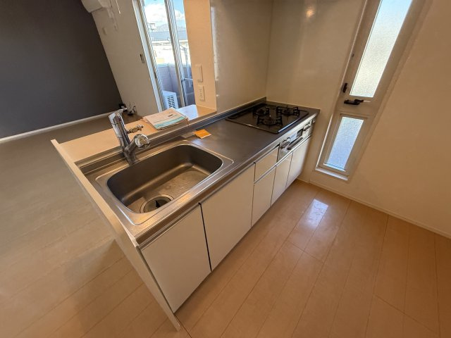 カーサ　コモドVのキッチン