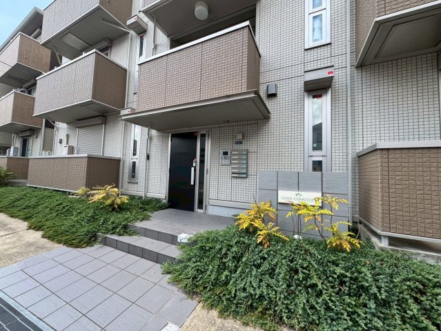 カーサ　コモドVのエントランス