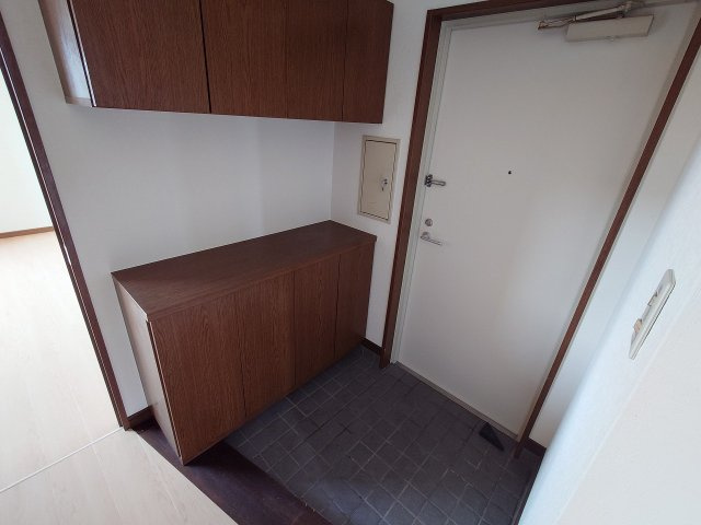 【玄関】 | ホワイトキャッスル若松駅前（C-33）