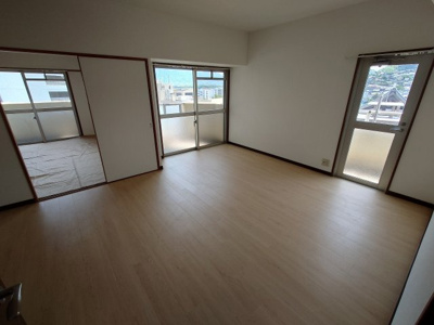 【居間・リビング】 | ホワイトキャッスル若松駅前（C-33）